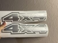 4x4 felirat